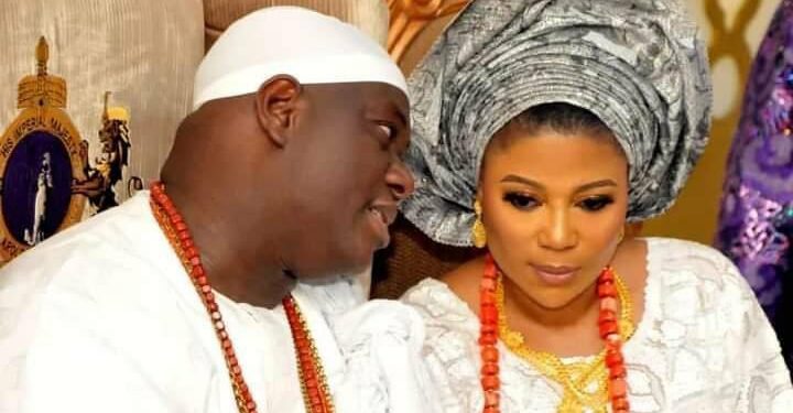 PHOTOS: Ooni of Ife Olori Akinmudia into palace