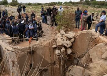 S’African police arrest 14 illegal miners ‘trapped’ in abandoned mine