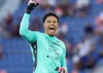 Bournemouth eye Super Eagles goalkeeper Maduka Okoye