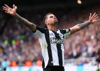 EPL: Barnes scores brace as Newcastle thrash Man Utd 4-1