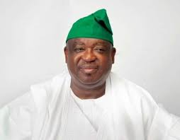 Plateau swears in 17 interim council chairmen